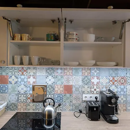 A Bejarat Vendeghaz アパート *