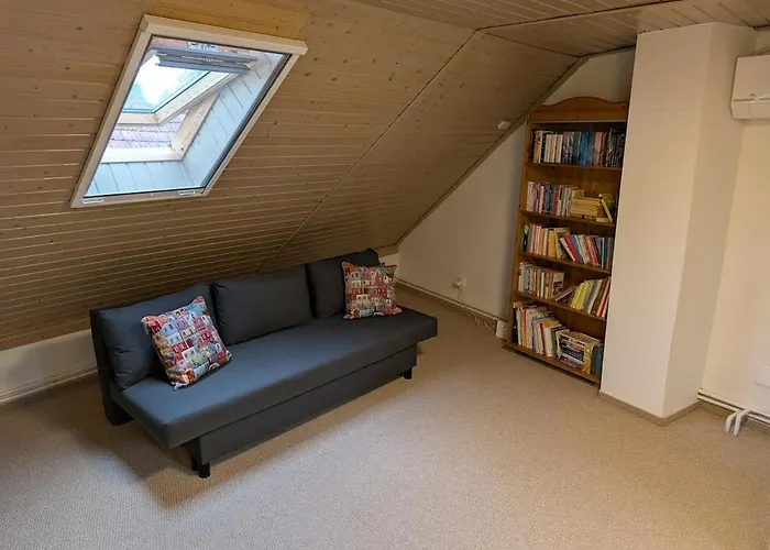 A Bejárat Apartman Balatonhenye