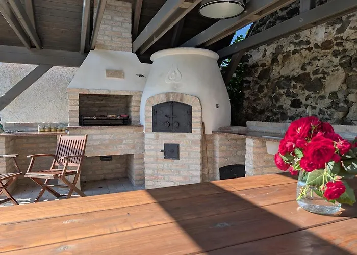 A Bejárat Apartman *